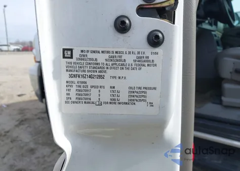 2004 Chevrolet Suburban 1500 Lt from USA, damaged, VIN 3GNFK16Z14G212852